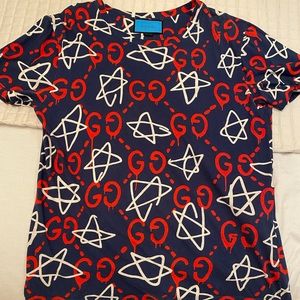 Gucci T shire, size Small